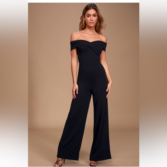 Off the shoulder Lulus Jumpsuit in black, size small - Picture 1 of 7